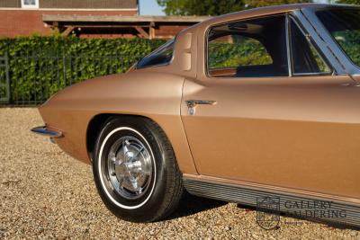1963 Chevrolet C2 Sting Ray Coup&eacute; Split window