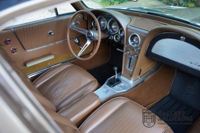 1963 Chevrolet C2 Sting Ray Coup&eacute; Split window