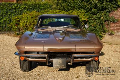 1963 Chevrolet C2 Sting Ray Coup&eacute; Split window