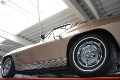 1963 Chevrolet C2 Sting Ray Coup&eacute; Split window