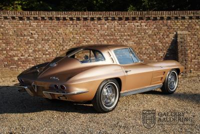 1963 Chevrolet C2 Sting Ray Coup&eacute; Split window