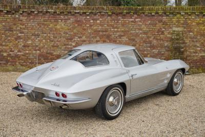 1963 Chevrolet Corvette C2 Sting Ray Split-Window 327 Coup&eacute;