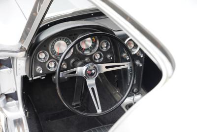 1963 Chevrolet Corvette C2 Sting Ray Split-Window 327 Coup&eacute;