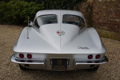 1963 Chevrolet Corvette C2 Sting Ray Split-Window 327 Coup&eacute;