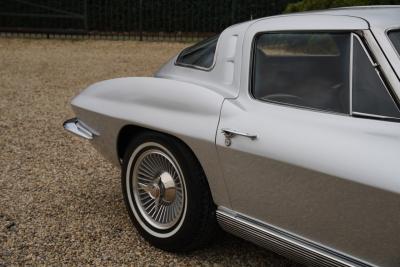 1963 Chevrolet Corvette C2 Sting Ray Split-Window 327 Coup&eacute;