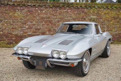 1963 Chevrolet Corvette C2 Sting Ray Split-Window 327 Coup&eacute;