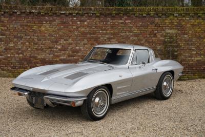 1963 Chevrolet Corvette C2 Sting Ray Split-Window 327 Coup&eacute;