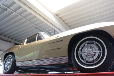 1963 Chevrolet Corvette C2 Sting Ray Split Window
