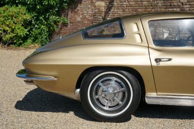 1963 Chevrolet Corvette C2 Sting Ray Split Window
