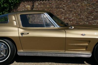 1963 Chevrolet Corvette C2 Sting Ray Split Window