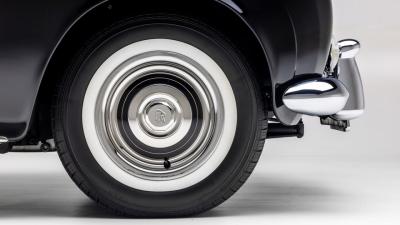 1961 Rolls - Royce Silver Cloud II H.J. Mulliner Drophead Coupe