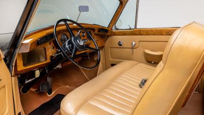 1961 Rolls - Royce Silver Cloud II H.J. Mulliner Drophead Coupe