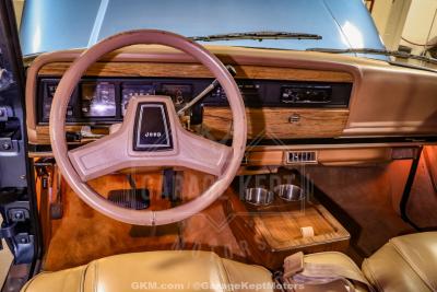 1987 Jeep Grand Wagoneer