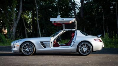 2011 Mercedes - Benz SLS AMG