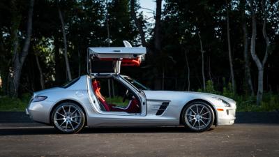 2011 Mercedes - Benz SLS AMG