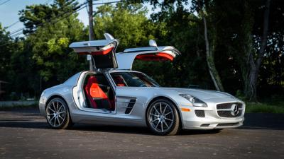 2011 Mercedes - Benz SLS AMG