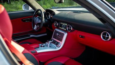 2011 Mercedes - Benz SLS AMG