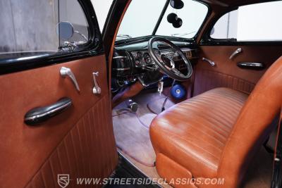 1940 Ford Tudor Sedan Restomod