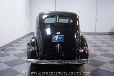 1940 Ford Tudor Sedan Restomod