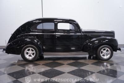 1940 Ford Tudor Sedan Restomod