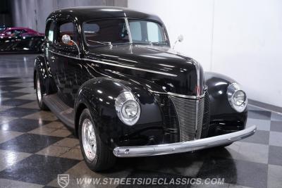 1940 Ford Tudor Sedan Restomod