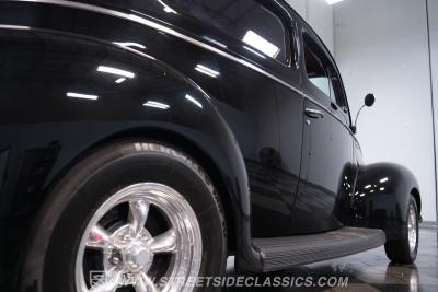 1940 Ford Tudor Sedan Restomod