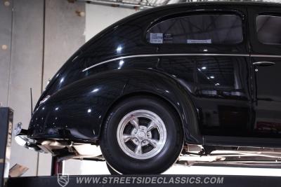 1940 Ford Tudor Sedan Restomod
