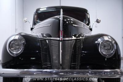 1940 Ford Tudor Sedan Restomod