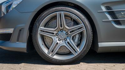 2013 Mercedes - Benz SL 63 AMG