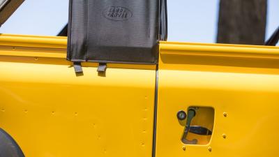 1997 Land Rover Defender 90 NAS