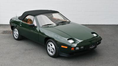 1982 Porsche 928 Convertible by Straman
