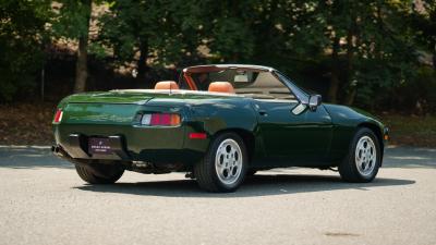 1982 Porsche 928 Cabriolet by Straman