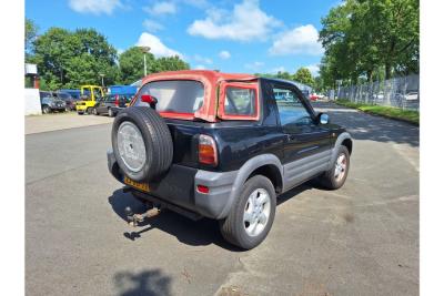 1999 Toyota Funcruiser RAV4