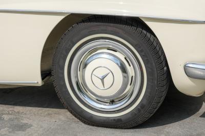 1959 Mercedes - Benz 190SL