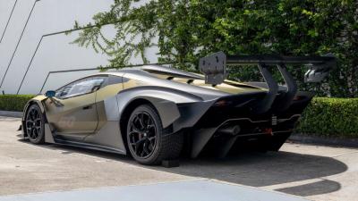 2021 Lamborghini Essenza SCV12