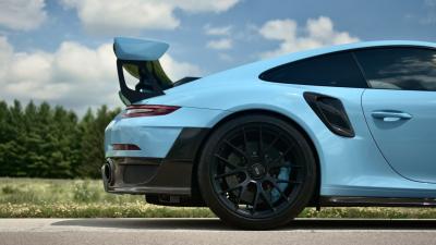 2018 Porsche 911 GT2 RS Weissach Package