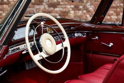 1960 Mercedes - Benz Mercedes Benz 220 SE Cabriolet &ldquo;Extensively restored&rdquo;