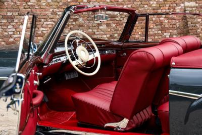 1960 Mercedes - Benz Mercedes Benz 220 SE Cabriolet &ldquo;Extensively restored&rdquo;