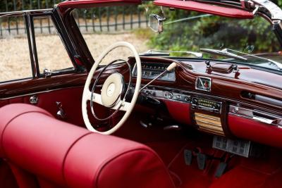 1960 Mercedes - Benz Mercedes Benz 220 SE Cabriolet &ldquo;Extensively restored&rdquo;
