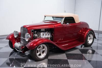 1932 Ford Roadster Boss 9 with Trailer