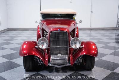 1932 Ford Roadster Boss 9 with Trailer