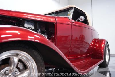 1932 Ford Roadster Boss 9 with Trailer