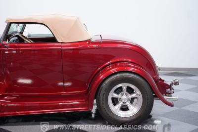1932 Ford Roadster Boss 9 with Trailer