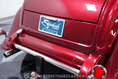1932 Ford Roadster Boss 9 with Trailer