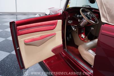 1932 Ford Roadster Boss 9 with Trailer