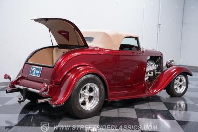 1932 Ford Roadster Boss 9 with Trailer