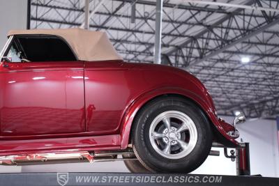 1932 Ford Roadster Boss 9 with Trailer