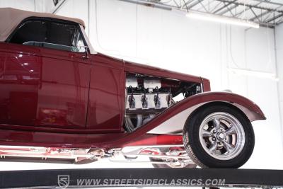 1932 Ford Roadster Boss 9 with Trailer
