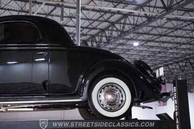 1936 Ford Deluxe 3 Window Coupe