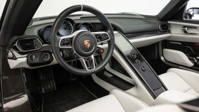 2015 Porsche 918 Spyder